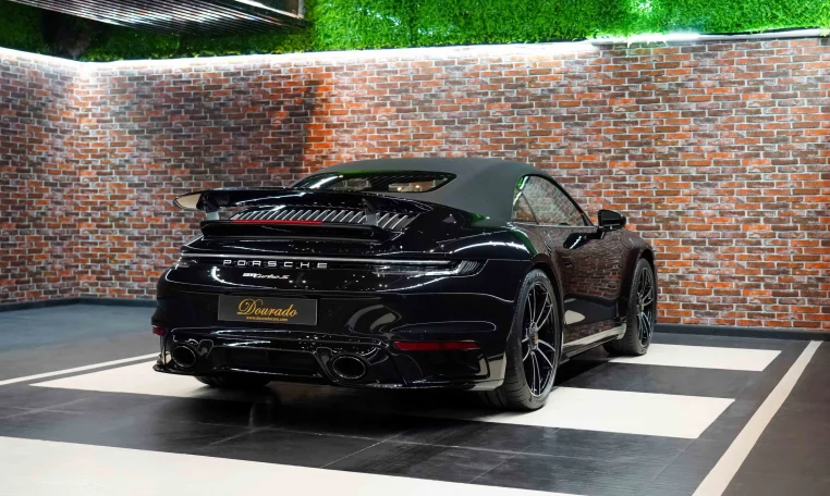 Porsche 911 Turbo S Cabriolet for sale in Duabi