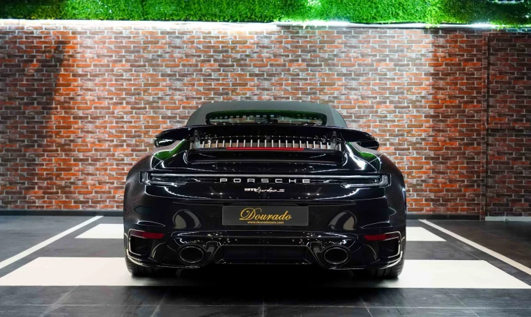 Porsche 911 Turbo S Cabriolet for sale in Duabi
