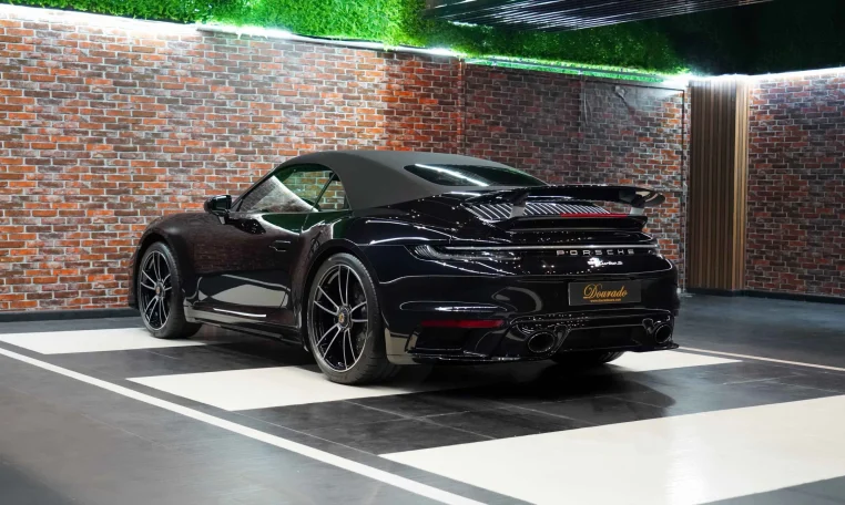 Porsche 911 Turbo S Cabriolet for sale in Duabi