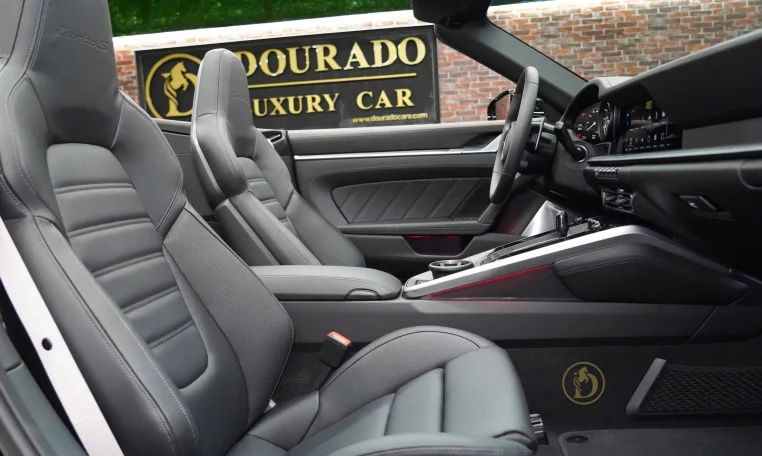 Porsche 911 Turbo S Cabriolet for sale in Duabi