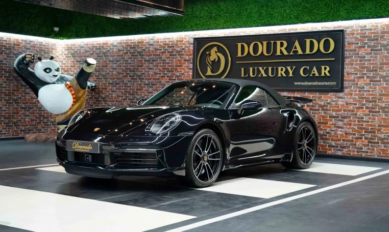 Porsche 911 Turbo S Cabriolet for sale in Duabi