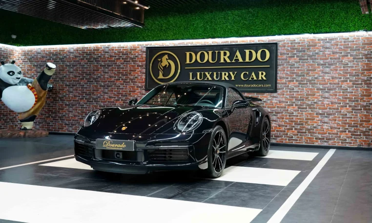 Porsche 911 Turbo S Cabriolet for sale in Duabi