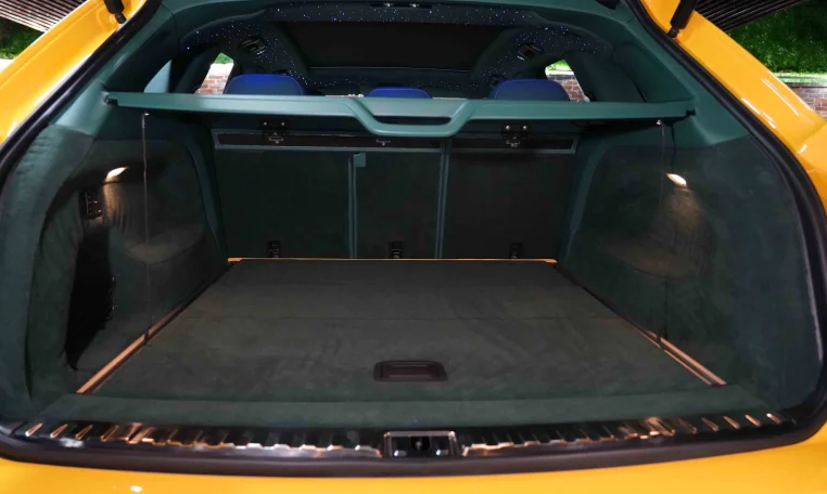 Bentley bentayga Luxury Car Dealership Dubai UAE