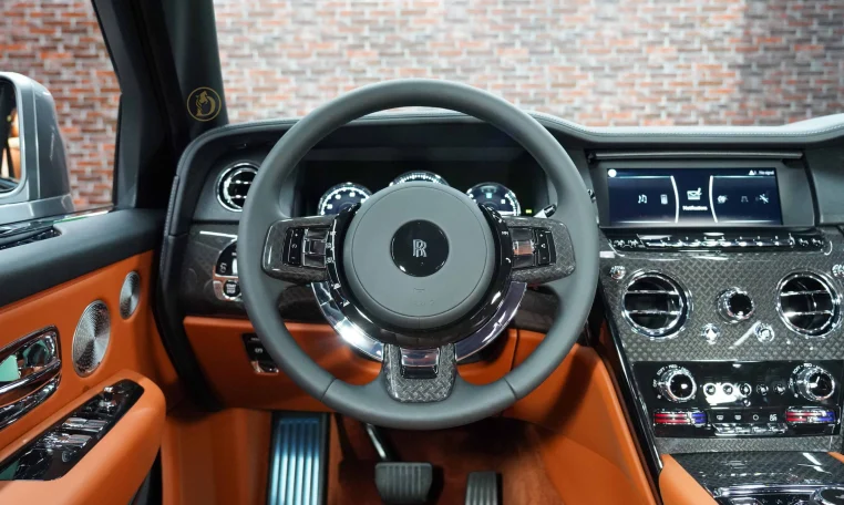 Buy Rolls-Royce Cullinan in Jubilee Silver in Dubai