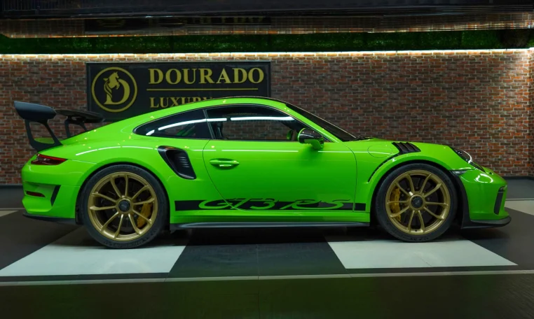 Porsche 911 GT3 RS in Green Luxury Car for Sale in Dubai UAE