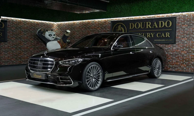 Mercedes S 580 4MATIC Interior Brown for Sale in Dubai