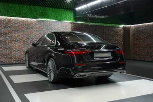 Mercedes S 580 4MATIC Interior Brown Dealership in UAE