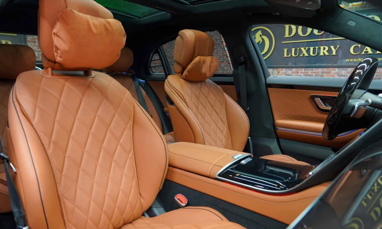 Mercedes S 580 4MATIC Interior Brown Super Car Dealership in UAE