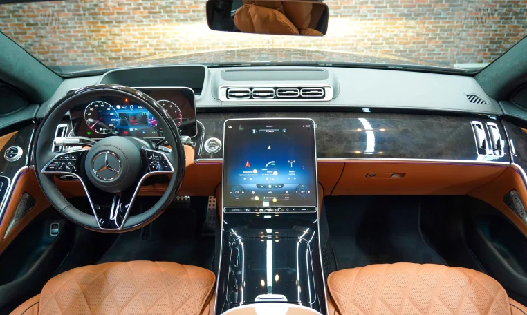 Buy Mercedes S 580 4MATIC Interior Brown Super Car in Dubai