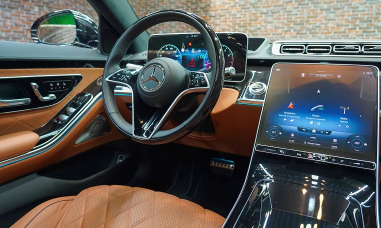 Buy Mercedes S 580 4MATIC Interior Brown Super Car in Dubai UAE