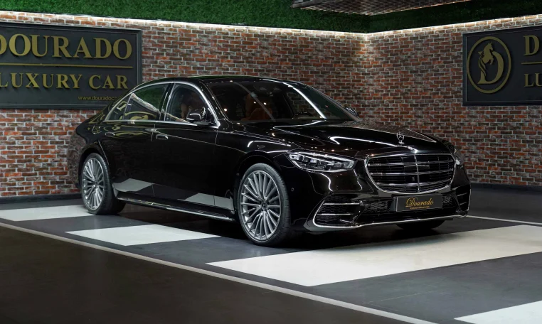 Mercedes S 580 4MATIC Interior Brown Car for Sale in Dubai
