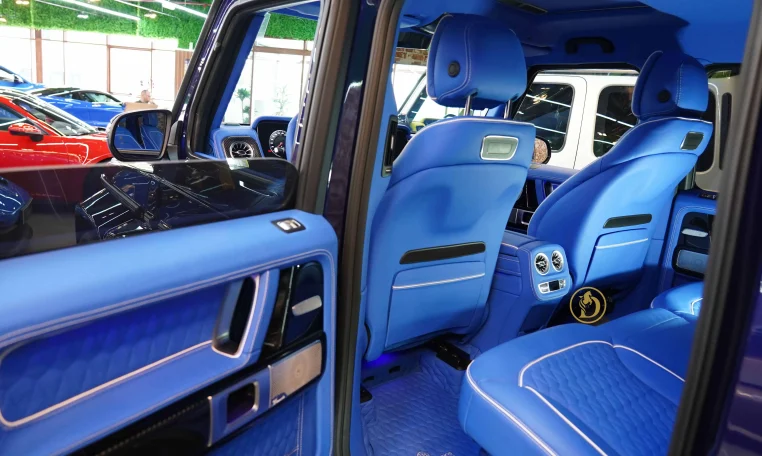 Brabus 700 Blue