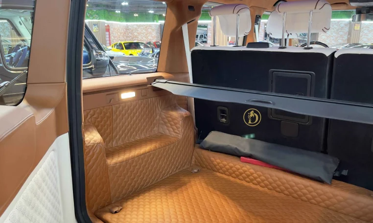 Mercedes g63 brabus 700 gold