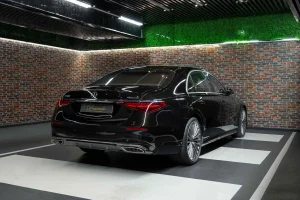 Mercedes S 580 4MATIC Interior Brown Dealership in Dubai