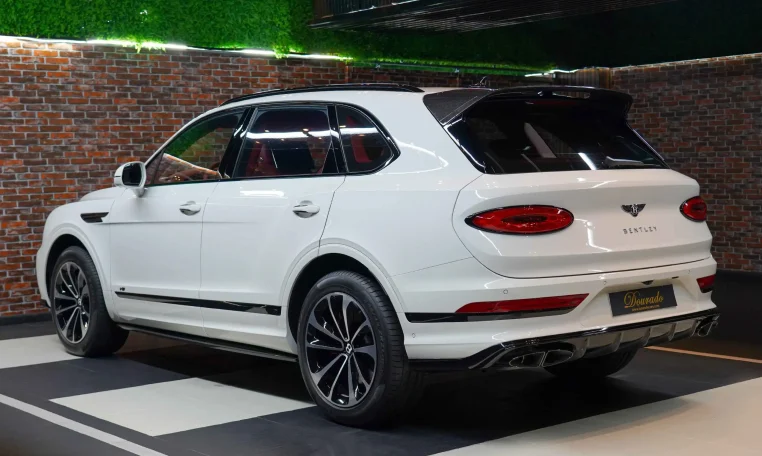 Bentley Bentayga White Luxury car for sale in UAE
