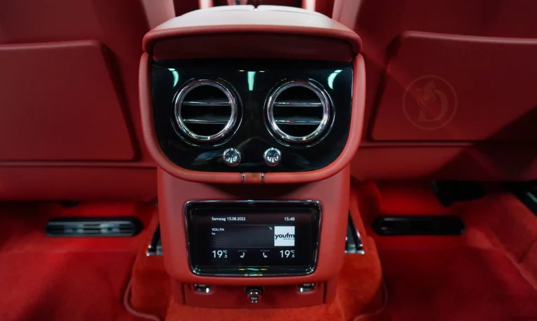 Bentley Bentayga White for sale in UAE