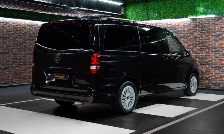 Mercedes Van Long V220 Diesel 2023 for Sale in Dubai UAE
