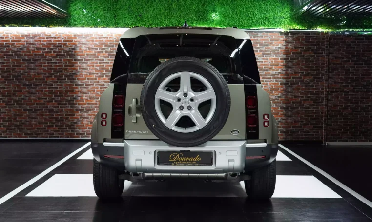 Land Rover Defender P400 SE 2023 Luxury car in Green Dealership in Dubai