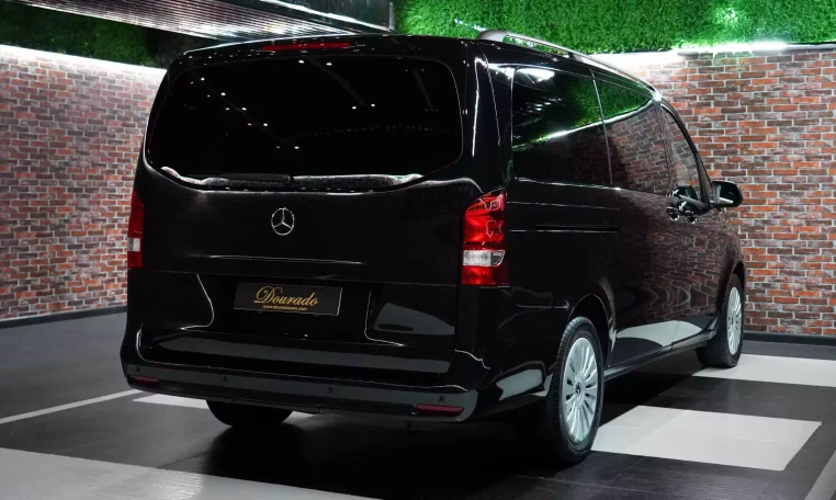 Mercedes Van Long V220 Diesel 2023 for Sale in UAE