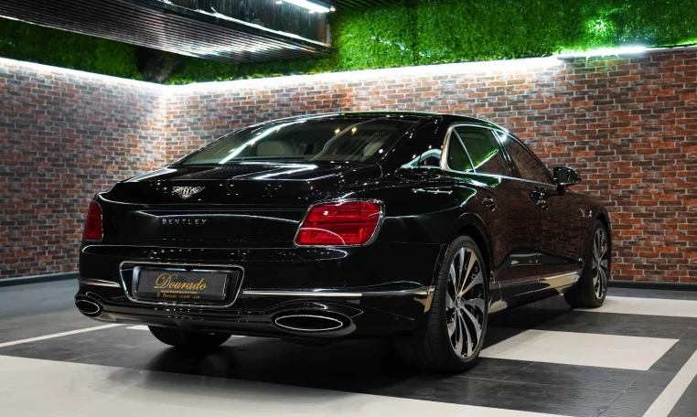 Bentley Flying Spur Luxury Car Dealership in Dubai