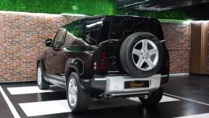 2023 Land Rover Defender 110 P400 SE Dubai dealership