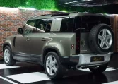 Land Rover Defender P400 SE 2023 in Green for sale in UAE