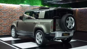 Land Rover Defender P400 SE 2023 in Green for sale in UAE