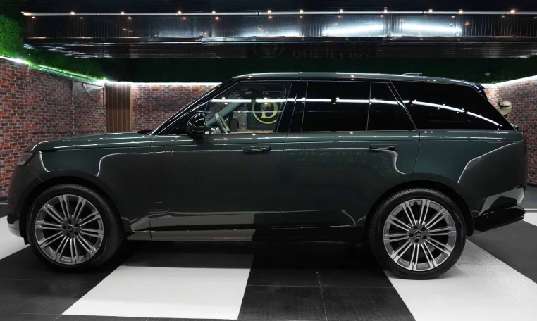 Range Rover Autobiography in Belgravia for sale in UAE