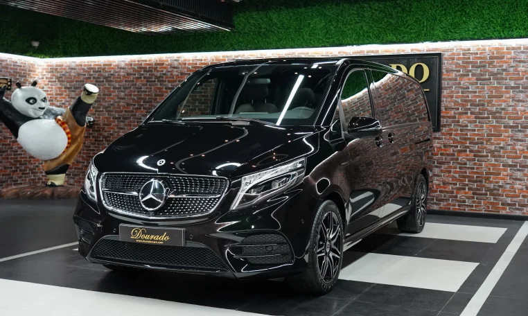 Mercedes-Benz V250 in Metalic Black for Sale in Dubai UAE