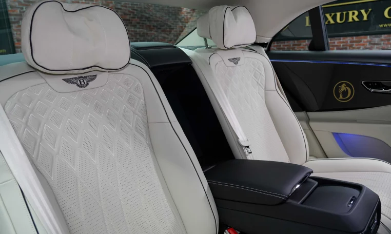 Buy Bentley Flying Spur with 6.0L W12 Luxury car Dubai