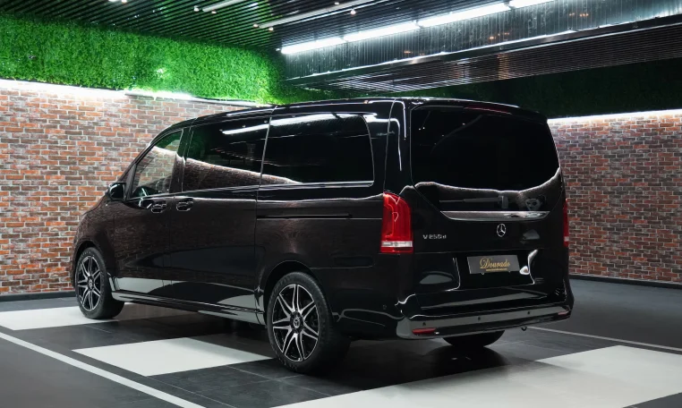 Mercedes-Benz V250 in Metalic Black Dealership in UAE