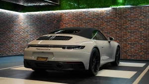 Porsche 911 Dealership in Dubai