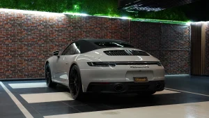 Porsche 911 Super Car Dealership in Dubai