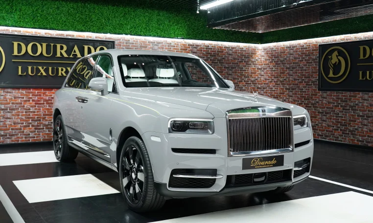 Rolls Royce Cullinan Silver Super Car for Sale in Dubai