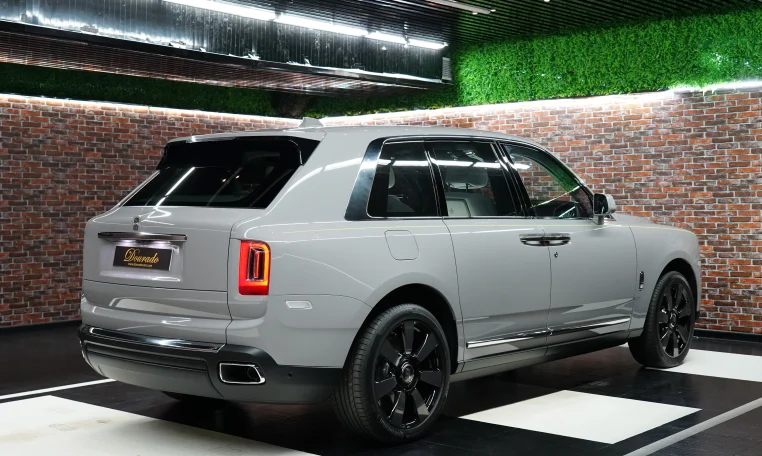 Rolls Royce Cullinan Silver Exotic Car for Sale in Dubai