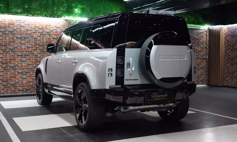 Land Rover Defender 110 P400 X Edition 2023 Supercar