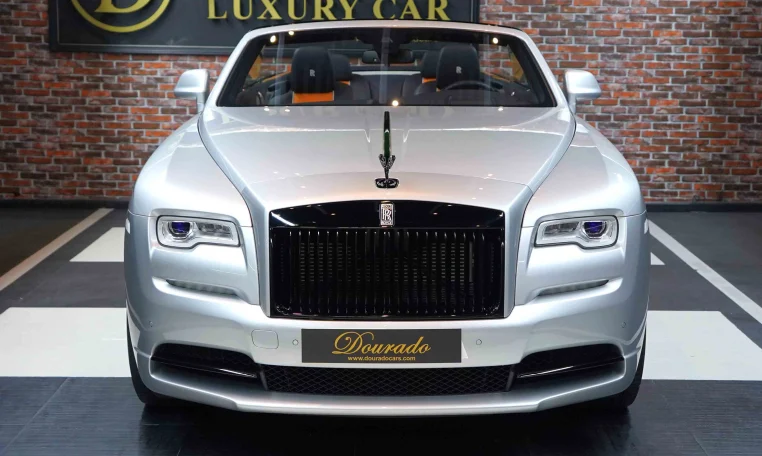 Rolls Royce Dawn in Silver for Sale in UAE