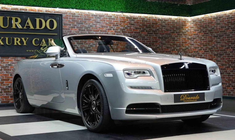 Rolls Royce Dawn in Silver for Sale in Dubai
