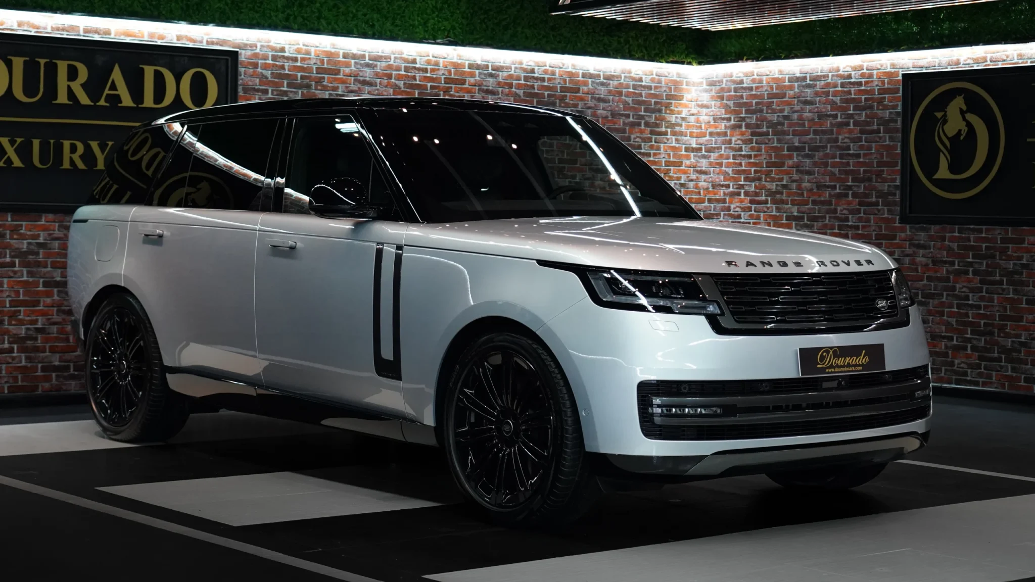 Range Rover Hyper car for sale in Dubai