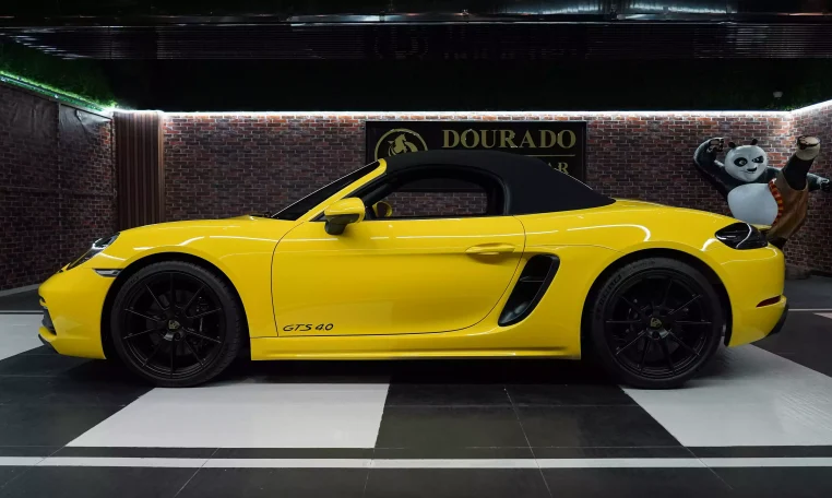Porsche 718 Boxter GTS Luxury Car for Sale in Dubai