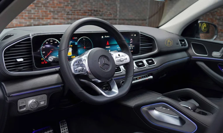 Mercedes GLE 450 4MATIC Car Dealership in UAE