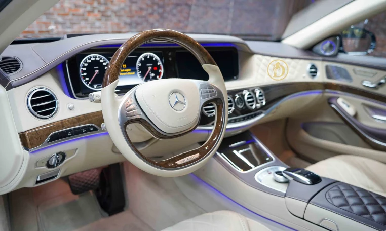 Mercedes S600 Maybach Pullman