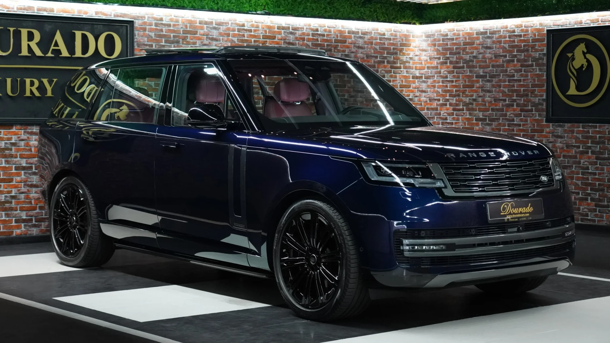 Buy Range Rover Autobiography P530 in Dark Blue in Dubai