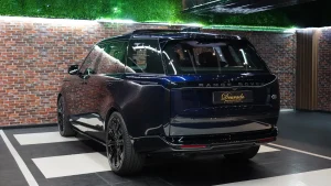 Range Rover Autobiography P530 in Dark Blue