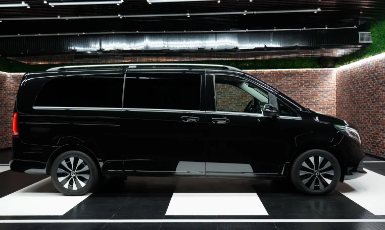 Mercedes-Benz V250 Diesel (LWB) 4MATIC for Sale