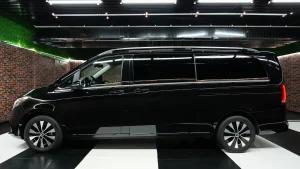 Mercedes-Benz V250 Diesel (LWB) 4MATIC for Sale in Dubai