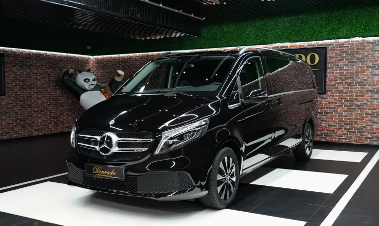 Mercedes-Benz V250 Diesel (LWB) 4MATIC for Sale in UAE