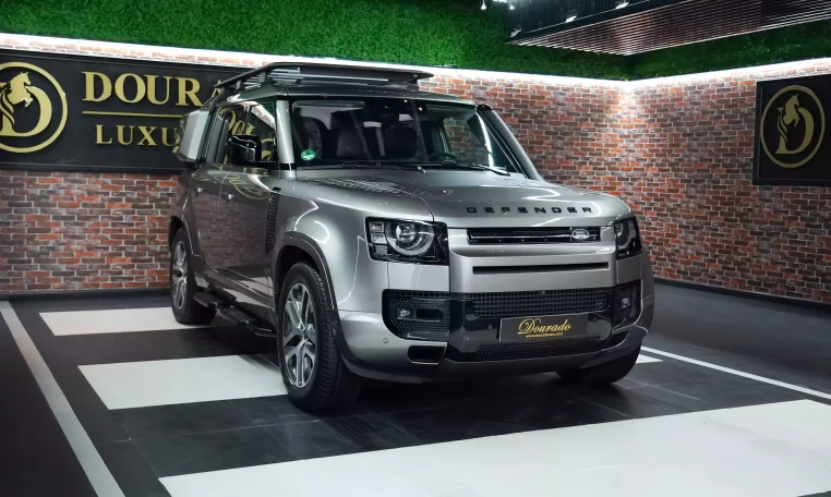 2023 Land Rover Defender p400 XS Edition Silicon Silver for sale in Dubai