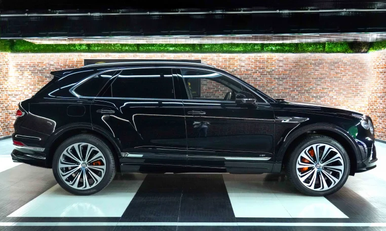 Buy Bentley Bentayga Black Luxury Car Dubai
