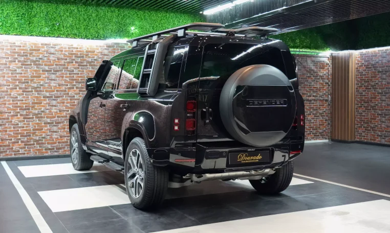 Land Rover Defender P400 XS Edition: Luxury in Stylish Santorini Black for sale